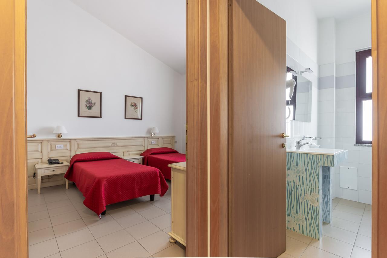 Rodia Inn Oristano Exterior photo